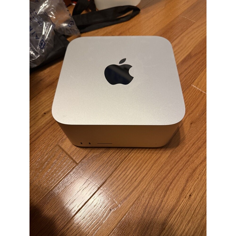 Apple Mac Studio (512GB SSD M1 Max 32GB RAM) Desktop - Silver MJMV3LL/A